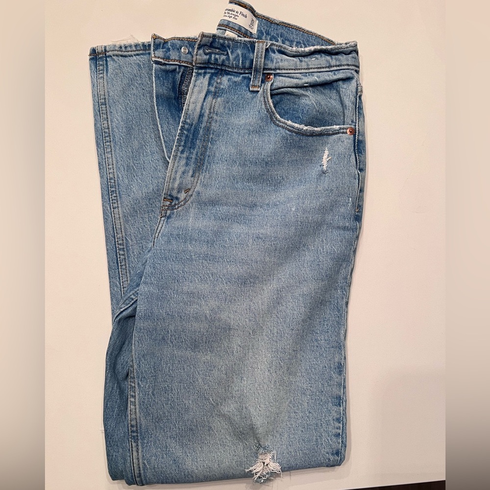 Abercrombie and Fitch curve love 90s straight ultra high rise